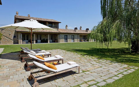 Tenuta Bellafonte 14: Huis, Huis, Verblijf, Dak, Land Lot, Landgoed, Gazon, Boerderij, Tuin, Villa