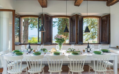 Podere Fabbrica 12: Meubilair, Interieur Ontwerp, Tafel, Hout, Eetkamer, Stoel, Keuken En Eettafel, Plafond, Verlichting, Kamer