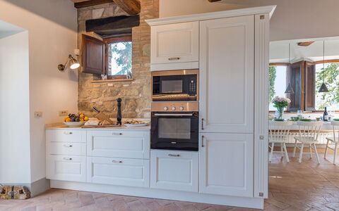 Podere Fabbrica 12: Meubilair, Flooring, Interieur Ontwerp, Hout, Cabinetry, Keuken, Verdieping, Plafond, Huis, Kast