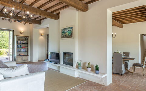 Podere di Salci 10: Meubilair, Interieur Ontwerp, Flooring, Muur, Verdieping, Plafond, Hout, Kamer, Woonkamer, Verlichting