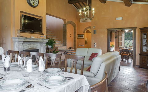 Le Terre di Nunzio 12: Meubilair, Stoel, Tafel, Interieur Ontwerp, Huis, Flooring, Keuken En Eettafel, Verlichting, Huis, Woonkamer