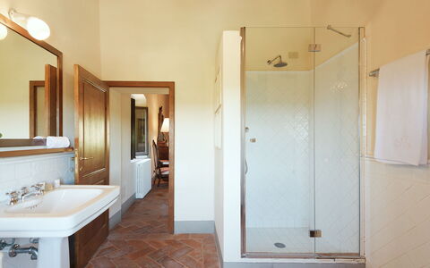 Marangole 12: Muur, Interieur Ontwerp, Flooring, Badkamer, Loodgieterswerkinrichting, Verdieping, Plafond, Verlichting, Loodgieter, Huis