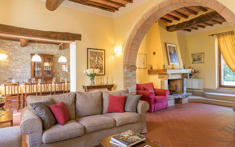 Villa Santa Maria 14: Meubilair, Interieur Ontwerp, Muur, Flooring, Bankstel, Verdieping, Hout, Woonkamer, Plafond, Huis