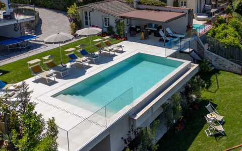 Villa Elena 9+1
