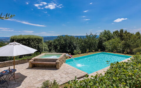 Villa Il Cedro 10+1: Blauw, Zwembad, Tuin, Waterpartij, Toevlucht, Landscaping, Backyard, Eco Hotel, Flagstone, Schaduw