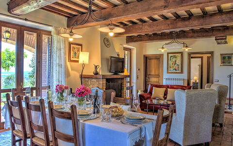 Villa Bella 8: Meubilair, Muur, Interieur Ontwerp, Tafel, Stoel, Hout, Flooring, Keuken En Eettafel, Eetkamer, Huis