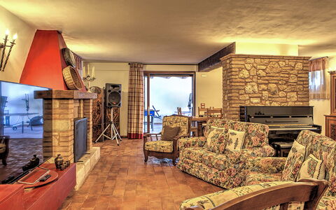Villa Bella 8: Meubilair, Hout, Interieur Ontwerp, Flooring, Bankstel, Verdieping, Woonkamer, Plafond, Kamer, Stoel