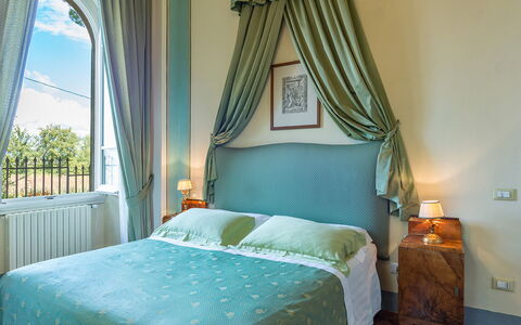 Villa Leonardo 30+6: Meubilair, Interieur Ontwerp, Slaapkamer, Bed, Bedding, Linens, Laken, Textiel, Kamer, Verlichting