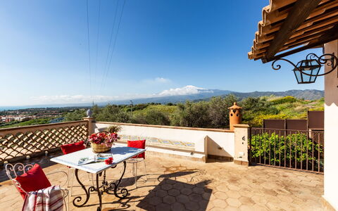 Villa Alba 12: Kamerplant, Bloempot, Toevlucht, Eco Hotel, Hacienda, Villa, Balkon, Binnenplaats