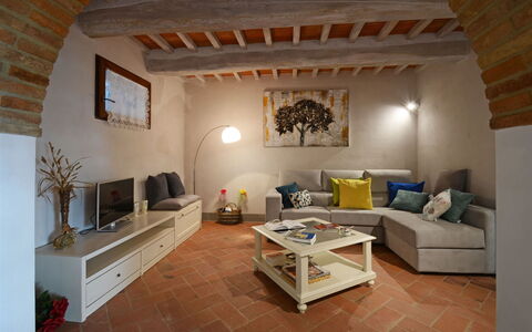 Torre la Ripa 8: Meubilair, Interieur Ontwerp, Flooring, Muur, Bankstel, Verdieping, Hout, Plafond, Kamer, Woonkamer