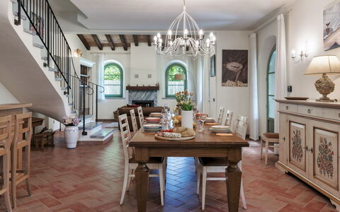 Villa Elsa 6: Meubilair, Interieur Ontwerp, Flooring, Hout, Verdieping, Eetkamer, Tafel, Keuken En Eettafel, Stoel, Plafond