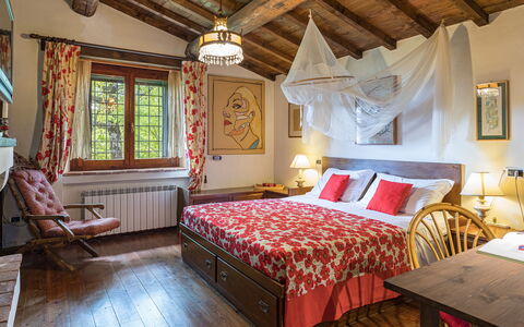 La Cerqua 8: Meubilair, Interieur Ontwerp, Muur, Slaapkamer, Bed, Linens, Plafond, Laken, Textiel, Bedding