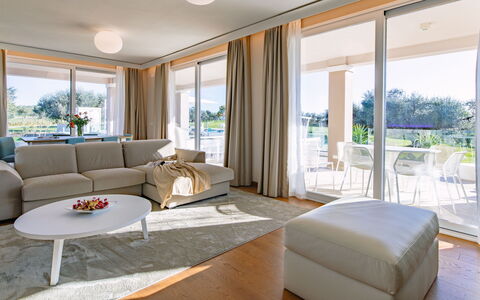 La Perla tra Gli Ulivi 12: Interieur Ontwerp, Meubilair, Flooring, Verdieping, Hout, Plafond, Huis, Stoel, Woonkamer, Tafel