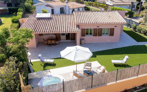 Villa Gea 8: Woongebied, Huis, Landgoed, Toevlucht, Villa, Hacienda, Zwembad, Binnenplaats, Voorstad, Landscaping