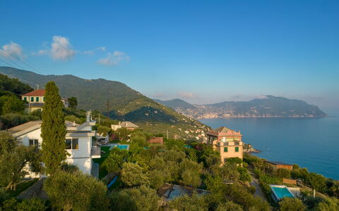 Villa Scirocco 10+2: Blauw, Bergachtig Landvormen, Water, Berg, Heuvel, Natuurlijk Landschap, Horizon, Landschap, Zomer, Kust En Oceanic Landvormen