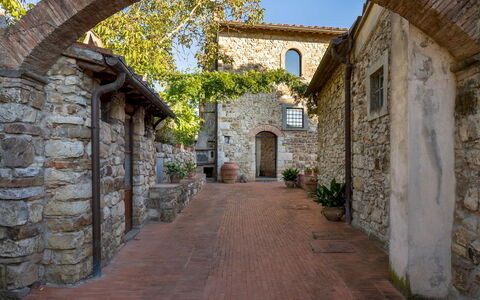 Torre al Poggio 8