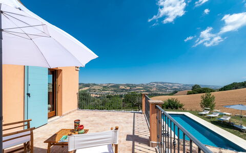 Casale Principessa 6+2: Zwembad, Buitenmeubels, Meubilair, Stoel, Toevlucht, Paraplu, Eco Hotel, Balkon, Schaduw, Buitentafel