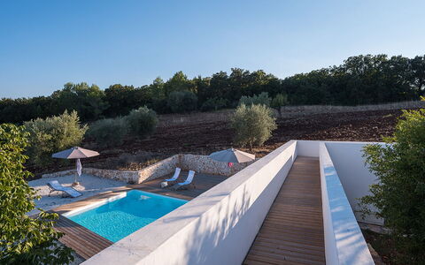 Trullo Santa Pazienza 6+3: Samengesteld Materiaal, Zwembad
