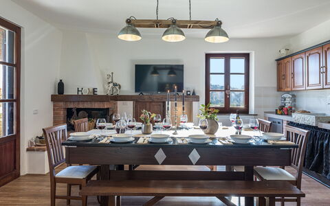 Casale Bella Vita 8+4: Meubilair, Interieur Ontwerp, Tafel, Eetkamer, Flooring, Hout, Keuken En Eettafel, Stoel, Kamer, Verdieping