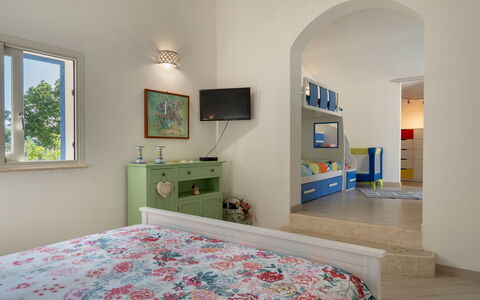 Villa Olimpia 6+2: Meubilair, Interieur Ontwerp, Muur, Slaapkamer, Flooring, Verdieping, Plafond, Bed, Hout, Kamer