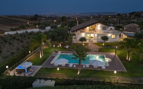 Villa Alessia 6: Zwembad, Toevlucht, Landgoed, Thermae, Villa, Hacienda, Herenhuis, Eco Hotel, Badplaats