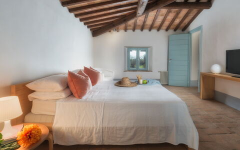 Villa Carmeli 12+2: Muur, Interieur Ontwerp, Hout, Slaapkamer, Flooring, Verdieping, Bed, Plafond, Meubilair, Huis