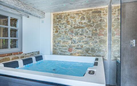 Casal Parro 6: Loodgieterswerkinrichting, Bad, Badkamer, Toevlucht, Zwembad, Jacuzzi, Loodgieter, Tegel, Hotel