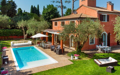 Villa Rossa 12: Zwembad, Huis, Toevlucht, Woongebied, Huis, Landgoed, Stoel, Eco Hotel, Hacienda, Villa