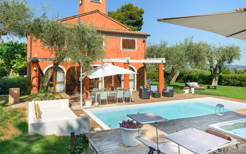 Villa Rossa 12: Zwembad, Landgoed, Toevlucht, Hacienda, Villa, Ontwerp, Stoel, Badplaats, Eco Hotel, Paraplu
