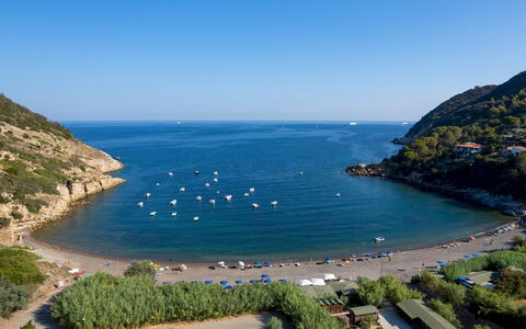 Villa Pietro 10: Water, Zwemwater, Kust, Kust En Oceanic Landvormen, Strand, Boot, Zomer, Watercraft, Zee, Kust