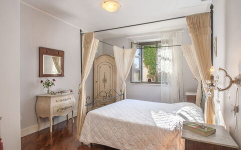 Villa Cappelletti 16+2: Meubilair, Interieur Ontwerp, Bed, Slaapkamer, Hout, Bedding, Verdieping, Plafond, Kamer, Laken