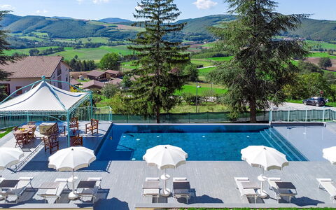 Villa Cappelletti 16+2: Zwembad, Toevlucht, Vrije Tijd, Eco Hotel, Bergketen, Paraplu, Thermae, Ligstoel, Buitenmeubels, Badplaats