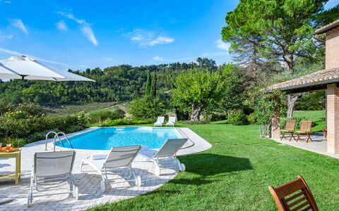 Villa Il Baiocco 8: Blauw, Zwembad, Toevlucht, Land Lot, Eco Hotel, Tuin, Boerderij, Gazon, Landgoed, Verblijf