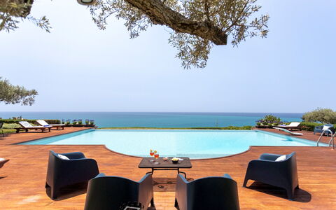 Villa Terra del Sole 8: Water, Zwembad, Toevlucht, Meubilair, Zee, Buitenmeubels, Eco Hotel, Oceaan, Schemer, Zonsondergang