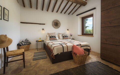 Casale Tavernelle 6: Meubilair, Hout, Interieur Ontwerp, Flooring, Slaapkamer, Verdieping, Huis, Bed, Kamer, Bedding