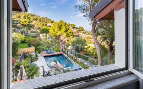 Villa nel Blu 8: Schaduw, Balkon, Eco Hotel, Zwembad, Landscaping, Villa, Backyard