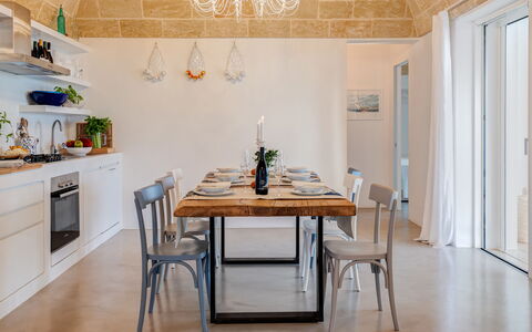 Villa la Pupazza 8: Meubilair, Interieur Ontwerp, Flooring, Stoel, Tafel, Hout, Keuken En Eettafel, Eetkamer, Plafond, Verdieping