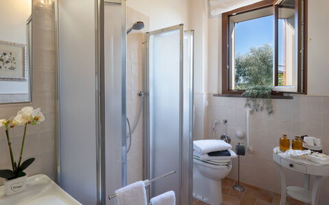 La Buganvilla 14: Muur, Interieur Ontwerp, Loodgieterswerkinrichting, Flooring, Huis, Verdieping, Kamer, Badkamer, Loodgieter, Appartement