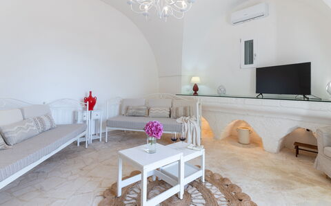 Masseria Profilo 8: Flooring, Verdieping, Woonkamer, Villa, Hotel, Bankstel