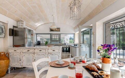 Pigreco 6+2: Meubilair, Interieur Ontwerp, Flooring, Huis, Tafel, Keuken En Eettafel, Keuken, Plafond, Countertop, Stoel
