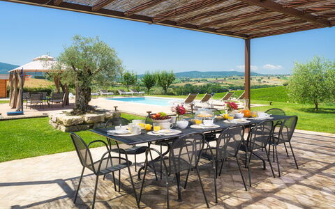 Villa Flaminia 8+2 -: Lucht, Zwembad, Buitenmeubels, Meubilair, Land Lot, Toevlucht, Eco Hotel, Schaduw, Tuin, Paraplu