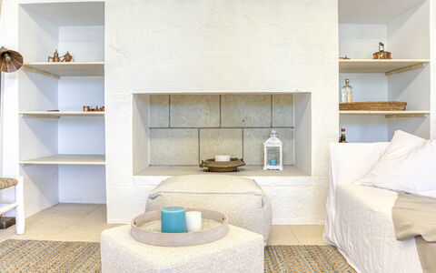 Il Nachiro 6: Muur, Flooring, Interieur Ontwerp, Meubilair, Verdieping, Kamer, Huis, Plafond, Woonkamer, Stellingen