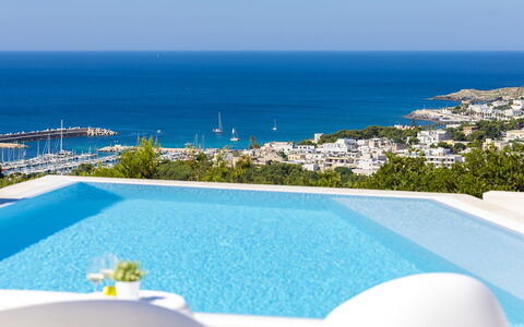 Villa Calypso 8: Toevlucht, Zee, Zwembad, Appartement, Oceaan, Eco Hotel, Kust, Hotel, Villa, Stoel