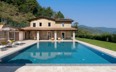 Villa Carlotta 8