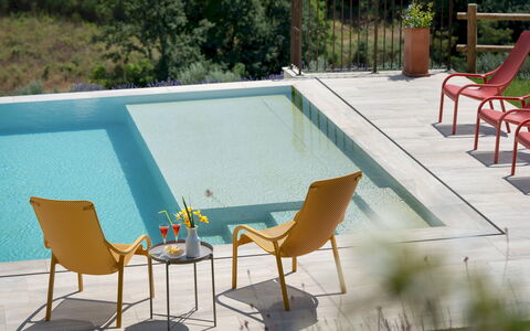Casolare San Martino 12: Buitenmeubels, Meubilair, Stoel, Zwembad, Schaduw, Eco Hotel, Patio, Toevlucht, Buitentafel, Ligstoel