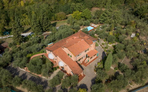 Villa Adisa 8: Woongebied, Huis, Architectuur, Landgoed, Dak, Landschap, Huis, Menselijke Nederzetting, Landelijk Gebied, Verblijf