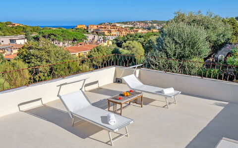 Villa la Marina 5+1: Buitenmeubels, Meubilair, Stoel, Schaduw, Tuin, Balkon, Eco Hotel, Zwembad, Landscaping, Werf