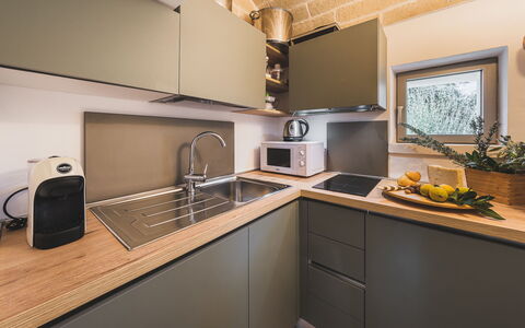 Trulli Biancapetra 8+2: Toestel Van De Keuken, Keuken, Countertop, Major Appliance, Huishoudapparatuur, Interieur Ontwerp, Cabinetry, Fornuis, Meubilair, Fornuis