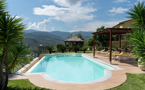 Villa Vittorio 6+2: Zwembad, Water, Toevlucht, Buitenmeubels, Eco Hotel, Thermae, Waterpartij, Schaduw, Stoel, Hacienda