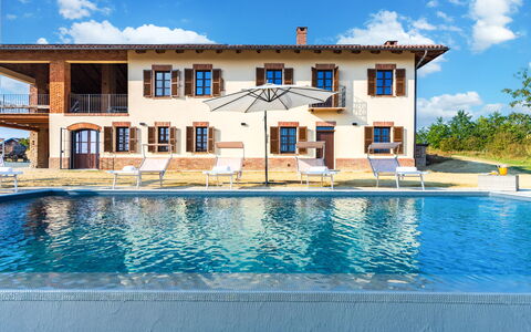 Casa Leonarda 8+2